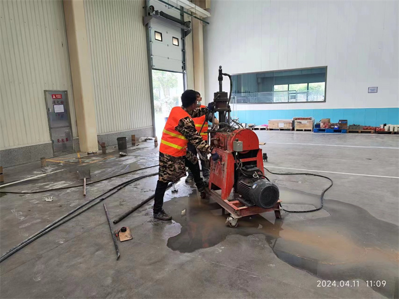 普格厂房地面下沉塌陷注浆加固施工